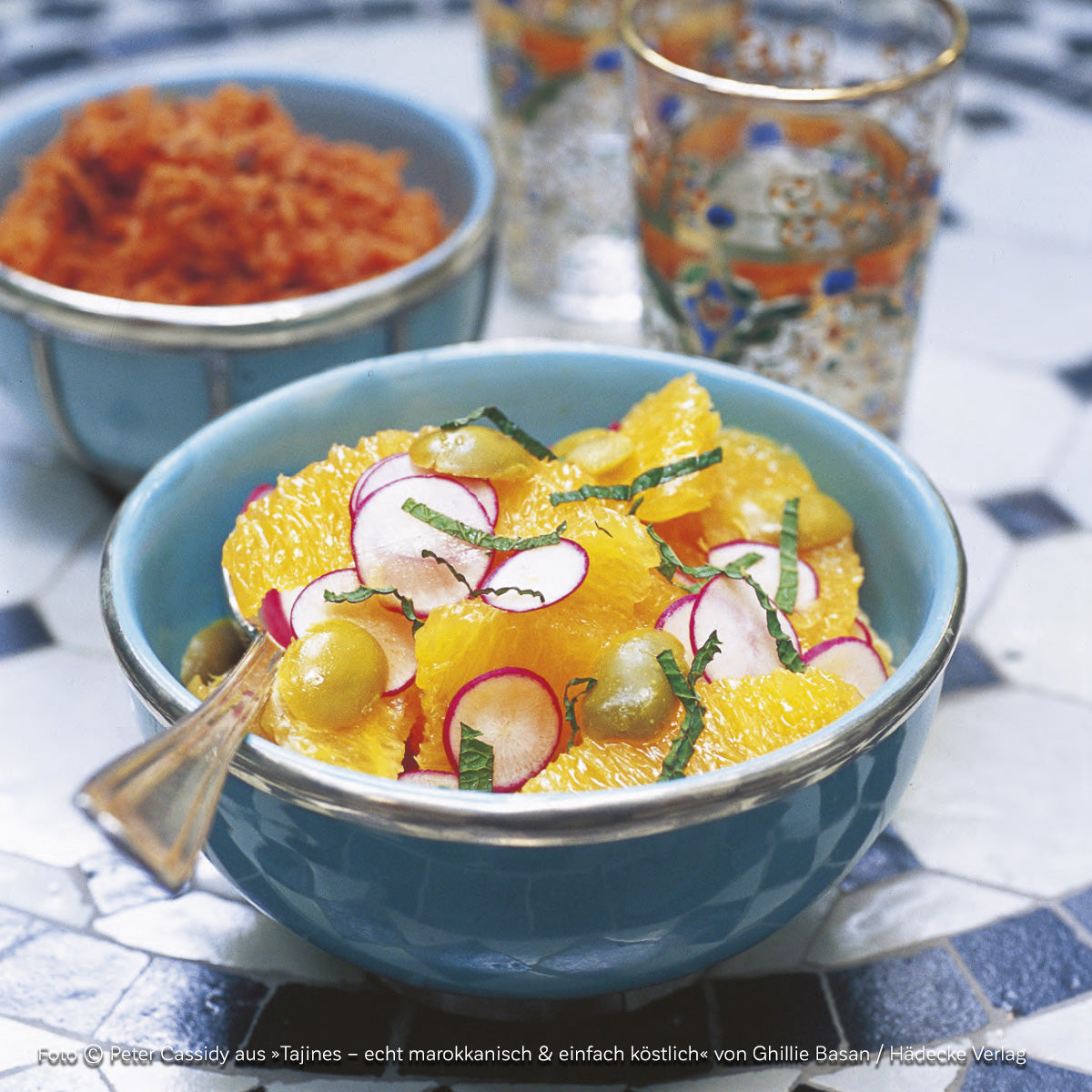 Orangensalat mit Radieschen, Minze und Oliven – Hädecke Shop